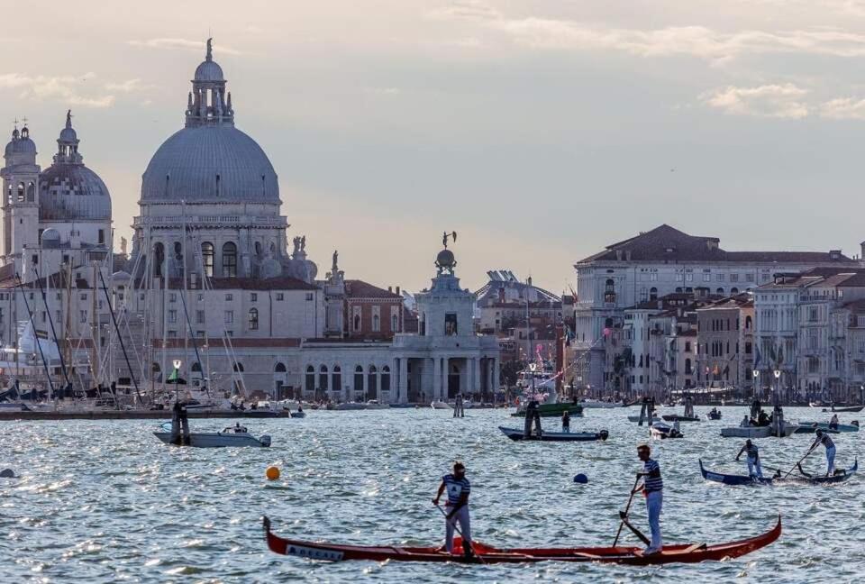 Apartamento Swan Dolce Vita Venecia Exterior foto